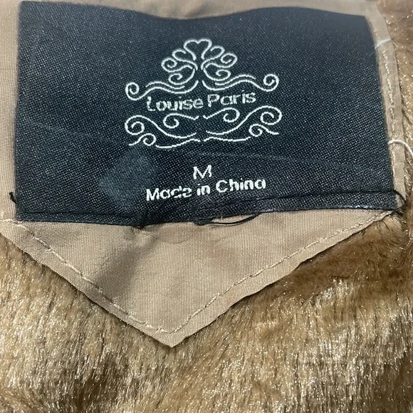 Louise Paris, Medium, Quilted, Tan Vest, Gold accents, winter, fall - Picture 7 of 10